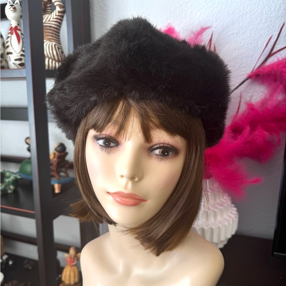 Vintage Accessories - Vintage Dark Brown Faux Fur Beret